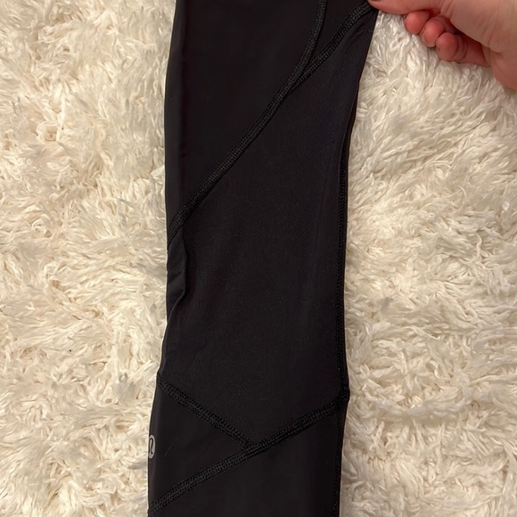 Lululemon Leggings with mesh detail - Picture 8 of 8